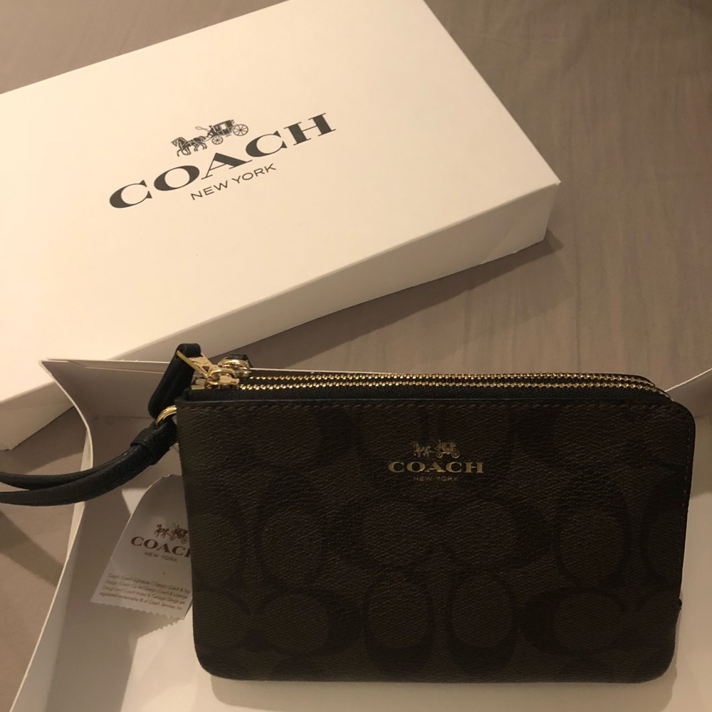 Coach Wristlet!!!